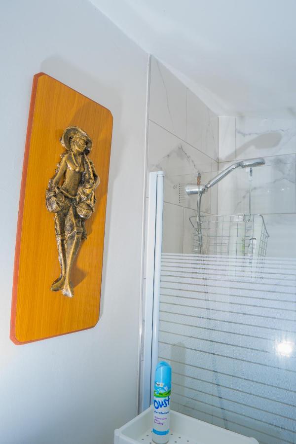 The Highfield Villa, 5 Bedrooms, Northampton Centre, Sleeps 10 외부 사진